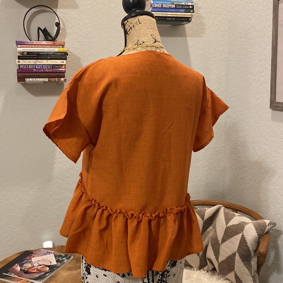 Orange v-Neck top - Picture 3 of 3
